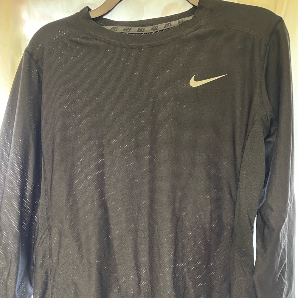 Nike youth top long sleeve